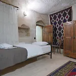 Hotel View Cave 3*