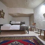 View Cave 3*