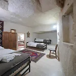 View Cave 3*