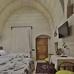 فندق View Cave 3*