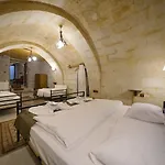فندق View Cave 3*