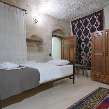Hotel View Cave 3*